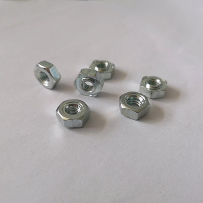 Hex Nut 4.8/8.8 Kelas Seng ditanam Karbon Steel HDG Nut Factory
