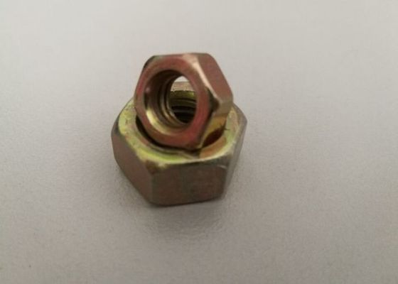 Kacang-kacangan Kepala Baja Baja Krom Galvanized Hot Dip Dengan Warna Seng Kuning M3-M24